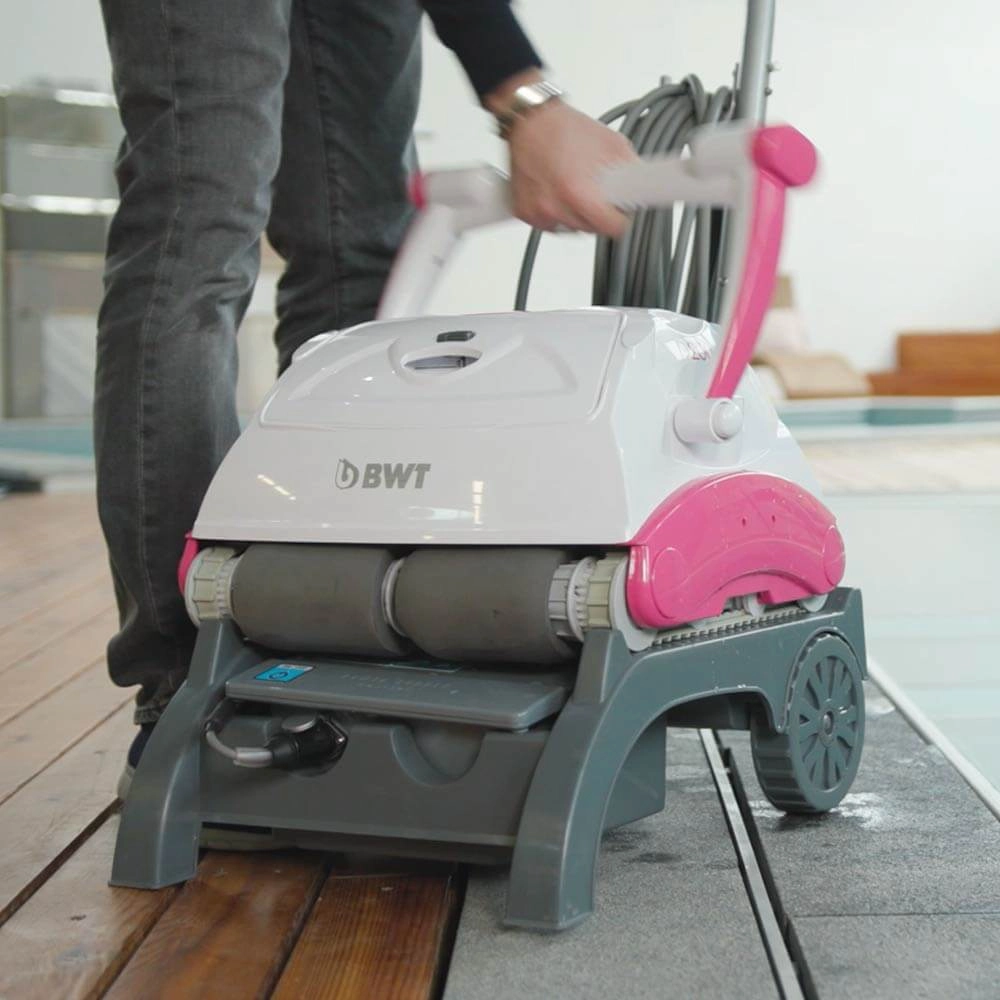 Caddy, alte Ausführung, Poolroboter BWT