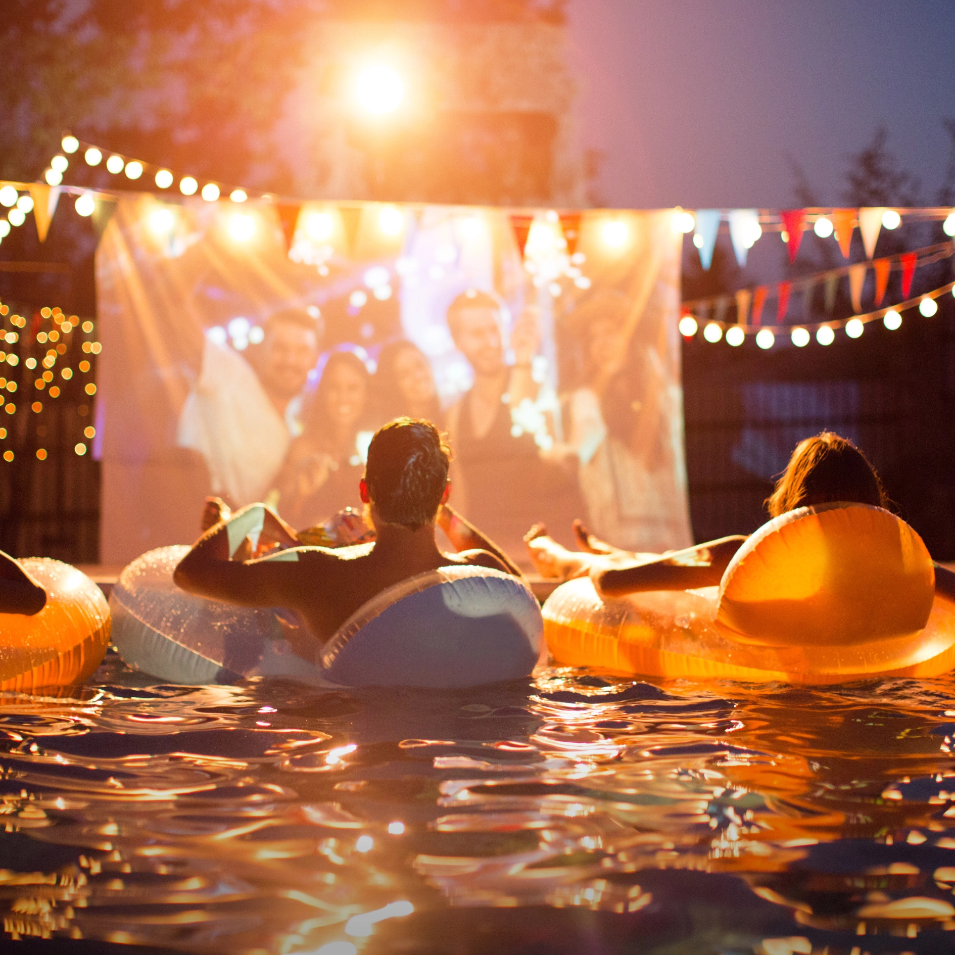➔ Die perfekte Poolparty planen – praktische Tipps und Ideen