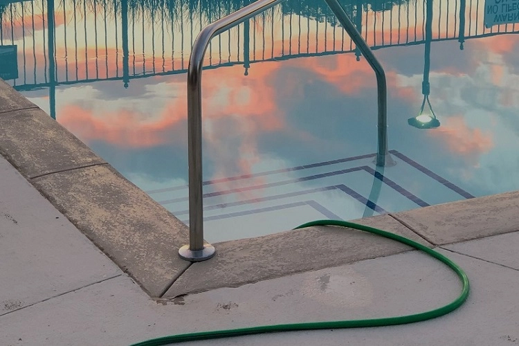 Befüllung von Pool