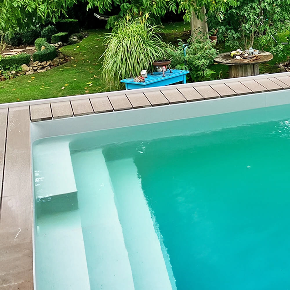 Styroporpool_cb_2022_01_breiter_2 Styroporpool, 350 x 350 x 150 cm, Basis-Bausatz mit Treppe rechts und Sitzbank