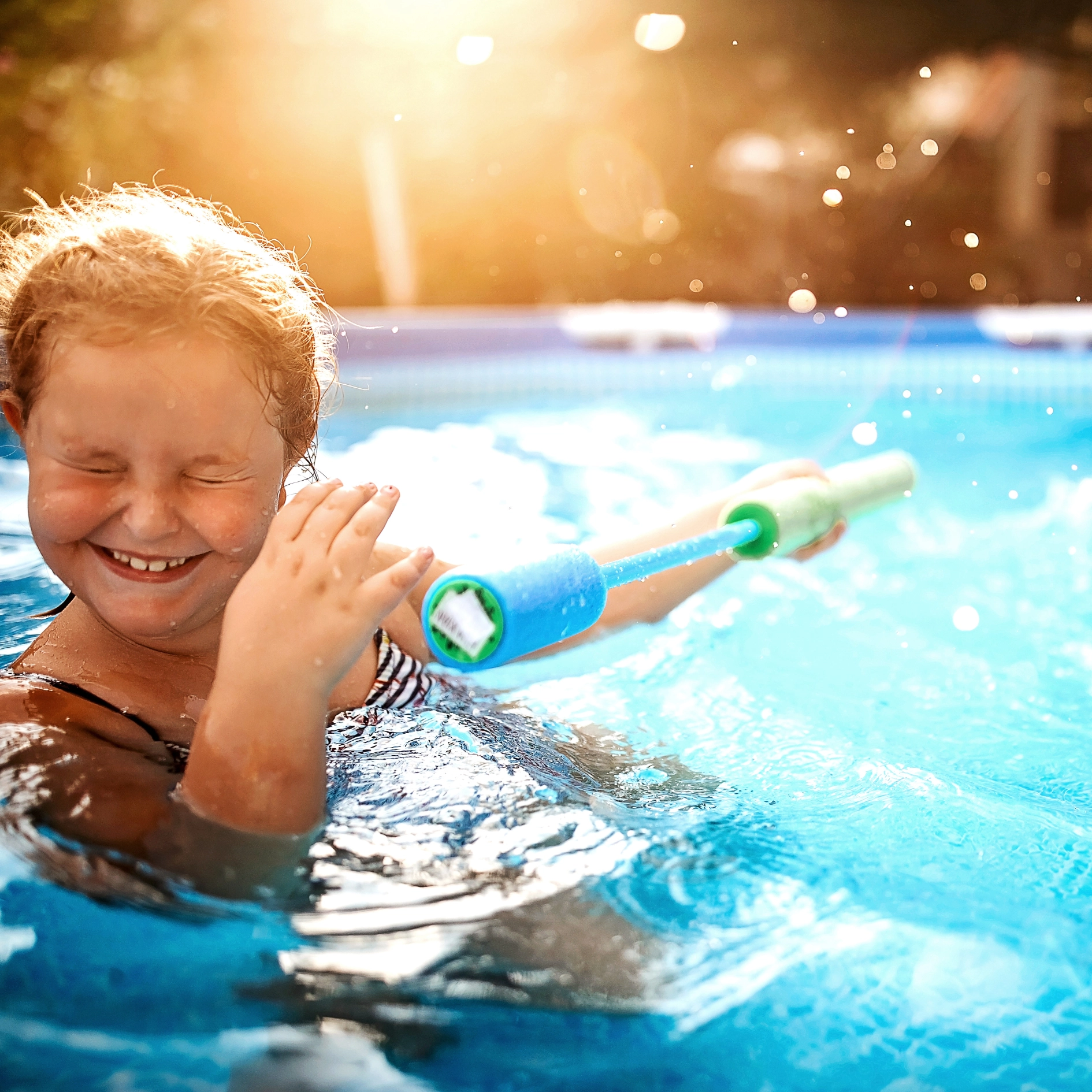 ➔ Wasserspiele für Kinder jeden Alters! Für mehr Spaß im Pool!